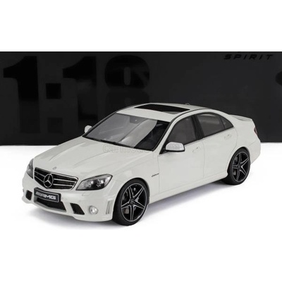 GT SPIRIT 1: 18 Mercedes Bnez c63 amg Диамантено бяло
