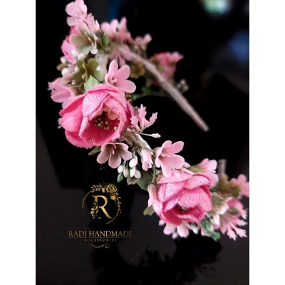Radi handmade Елегантна диадема с тъмно розови кадифени рози (639)