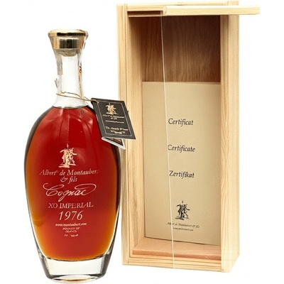 Albert de Montaubert 1976 45% 0,7 l (kazeta)