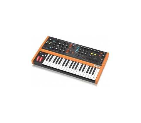Behringer POLY D