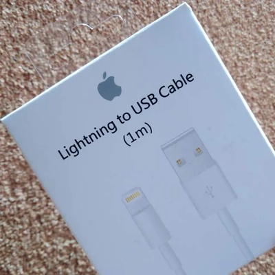 Usb кабел за зареждане на iPhone 6 / 5 / 5s бял