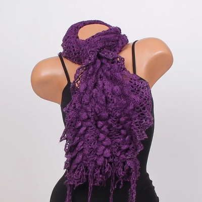 Дамски плетен шал в лилаво с ламе