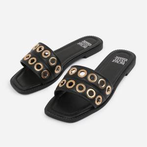 Wheres That From Сандали Wheres That From Women's Flat Sandals - BlackPU