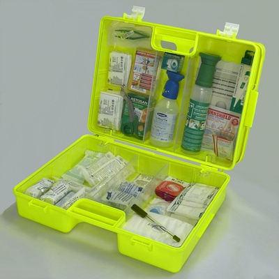 VMBal Kufor prvej pomoci Fluo 4 s náplňou chemická prevádzka
