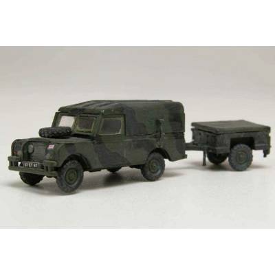 Airfix Classic Kit military A02324 LWB Land Rover Hard Top and Trailer 1:76