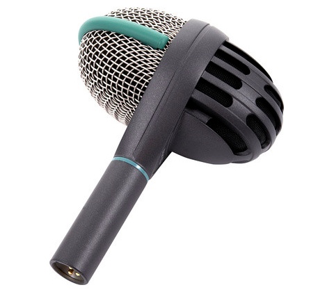 AKG D112