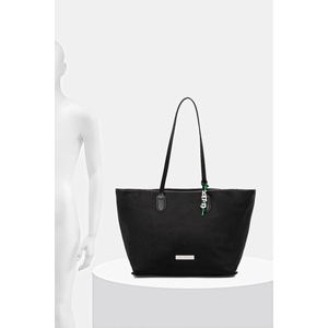 KARL LAGERFELD Чанта IKON (B1W30012) - answear - 201,43 лв