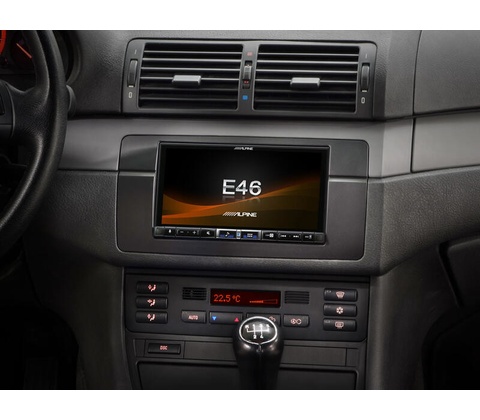 Alpine ILX-705E46