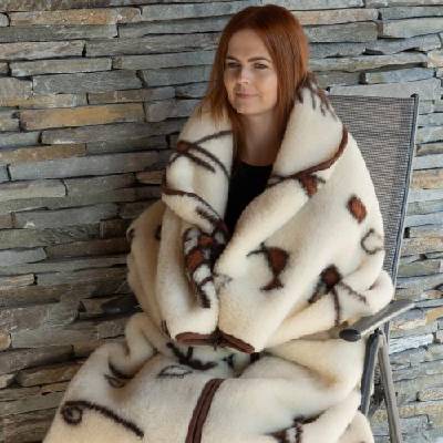 Jako v peřince Televizní pytel z ovčí vlny Merino Hit