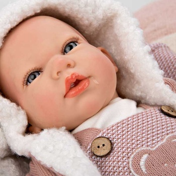 Arias Кукла-бебе Жада с вълнен розов костюм и пелена, реално тегло - 40 см (ari98164)