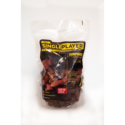 SINGLEPLAYER Boilies SURPRISE Soluble 1kg 20mm