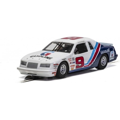 Scalextric Autíčko Super Resistant C4035 Ford Thunderbird & & bílá červená modrá 1:32