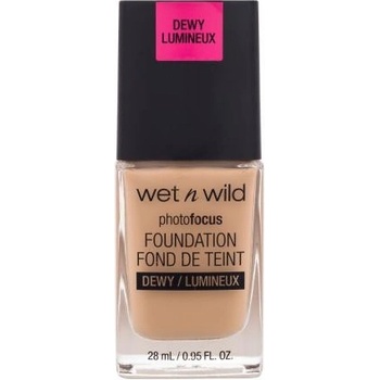 Wet n Wild Photo Focus Dewy vysoko krycí rozjasňujúci make-up. Desert Beige 28 ml