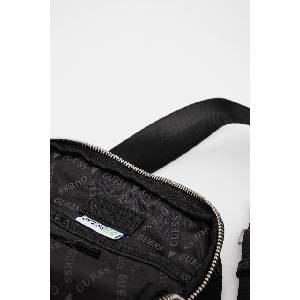 Guess Чанта през рамо MILANO (HMMINY.P5223)