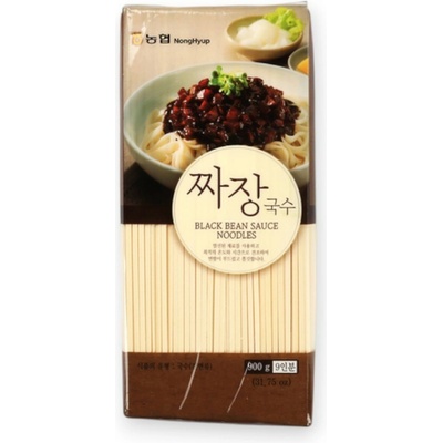 NongHyup Nudle na korejskou omáčku z černých fazolí Jajangmyeon 0,9 kg