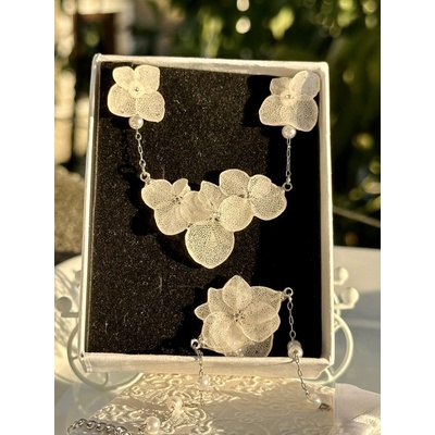 Meganflo Комплект Бяла Хортензия с гривна