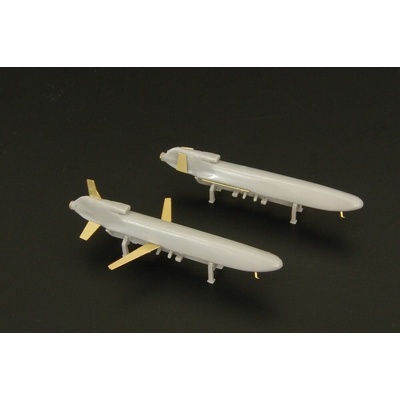 Brengun AGM-86 ALCM two pieces Construction kit of cruise missile 1:144