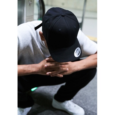 Urban Classics Шапка с козирка 6-Panel Curved Metal Snap black one sizeUB-7708MS-00007 - , размер one size