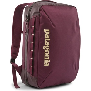 Patagonia Пътна раница Patagonia Black Hole Micro Mlc Travel backpack - Berry Fig - размер One Size (504-0554-0511)