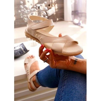 Дамски ежедневни кожени сандали в цвят крем