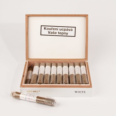 Leonel White Toro