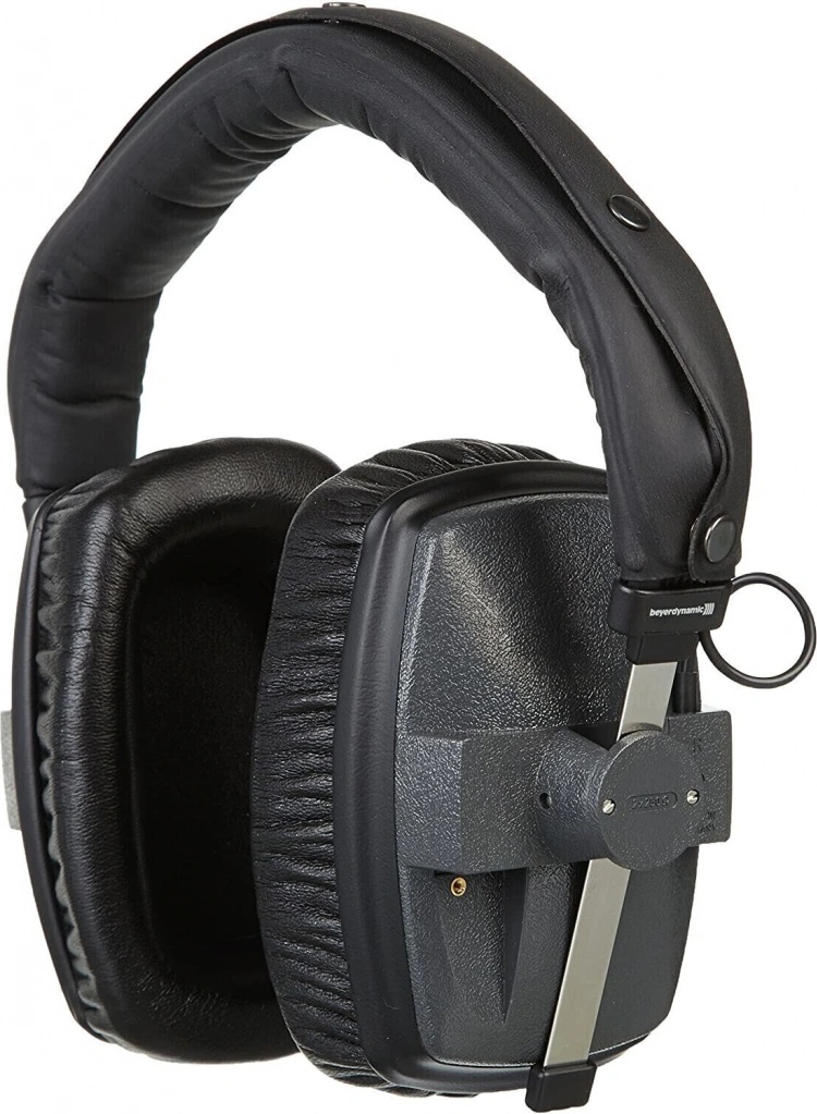 Beyerdynamic DT 150