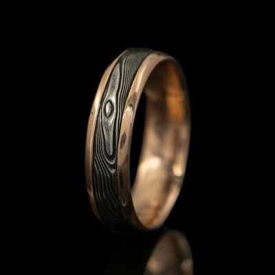 Kasiopea red dřevo Zlatý snubní prsten a damasteel CR6549