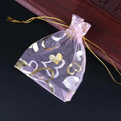 Dárkový sáček organza bílý se srdíčky 7x9 cm