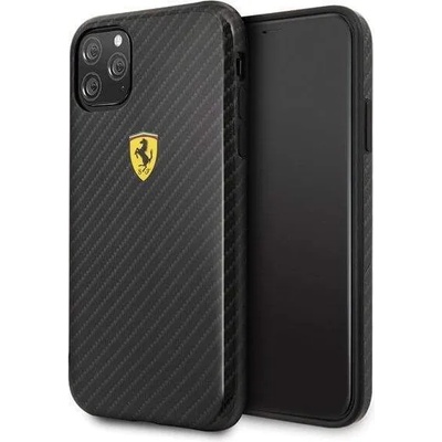 Ferrari On Track Carbon Effect Hard Case - поликарбонатов кейс с карбоново покритие за iPhone 11 (черен)