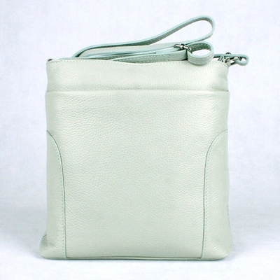 Patrizia Piu Světlestředně velká kožená crossbody kabelka 417 zelená