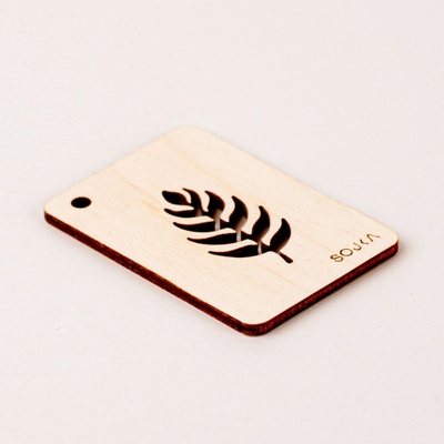 SOJKA Dřevěná vůně do auta - Větvička obrys