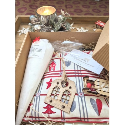 Ovopecka nahřívací polštářek s třešňovými peckami Vánoční edice červená 20x20 cm v dárkové sadě