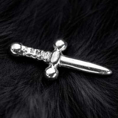 CryptoEshop Titanová koncovka ve tvaru dýky Dagger s vnitřním závitem P158-09