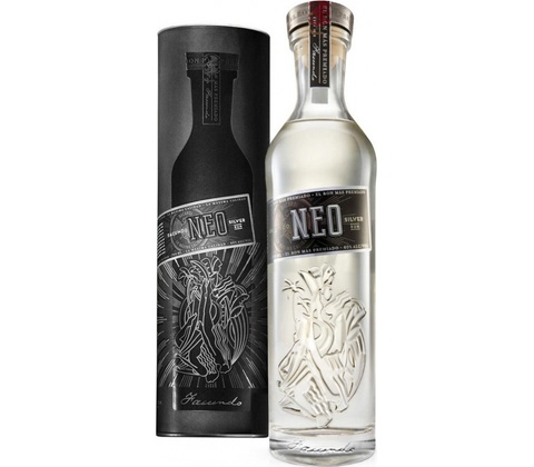 Facundo Neo 40% 0,7 l (tuba)