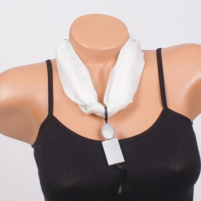 Фишу-колие в бяло със сиви висулки