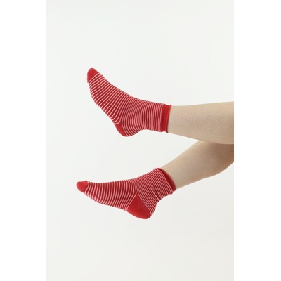 Thermo ponožky 83 s bielymi pruhmi červená