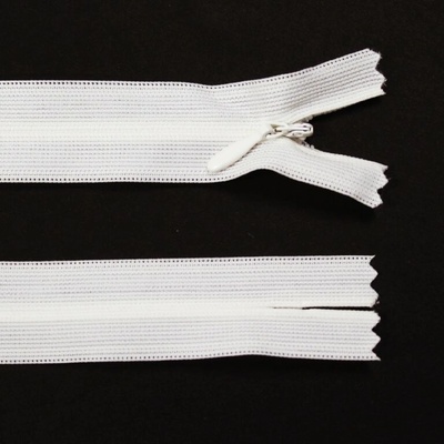 Spirálový zip no.3 skrytý nerozepínací 22cm - více barev color: 503 off white