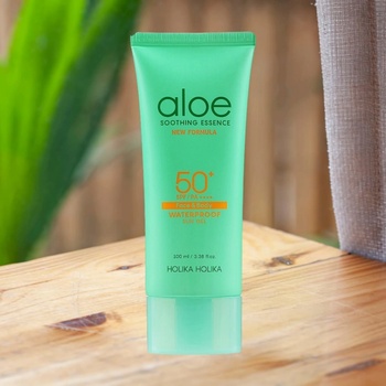 Holika Holika Aloe Soothing Essence Waterproof Sun Gel SPF50+ 100 ml od 366  K - Heureka.cz