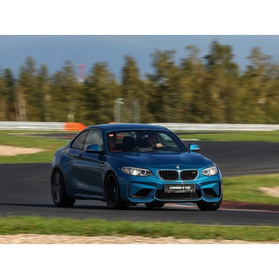 Jízda na okruhu v BMW