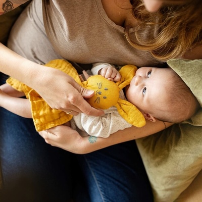 Petite&Mars maznáčik bambusový mušelínový Hugo Intense Ochre