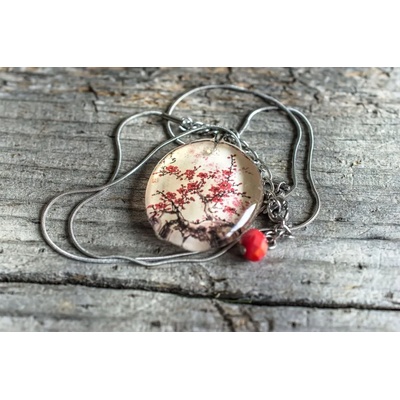 Колие с принт на японска вишна