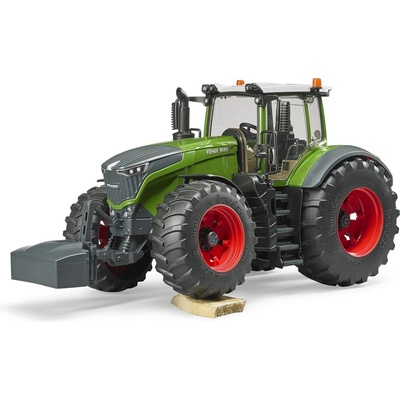Bruder Traktor Fendt 1050 Vario poškodený obal 1:16