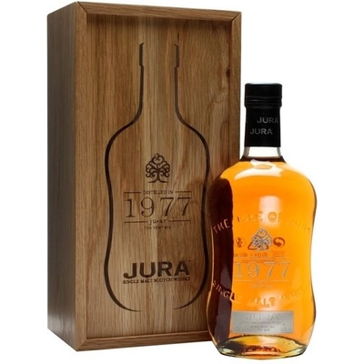 Jura 1977 46% LE 0,7 l (Dřevěná kazeta)