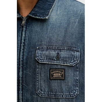 Guess Originals Дънкова риза Guess Originals в синьо със свободна кройка с класическа яка M5YH67 D5R0D (M5YH67.D5R0D)