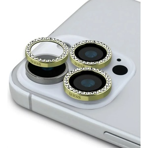Guess стъкло за обектив с кристали за iPhone 16 Pro / 16 Pro Max златист (GUCL163SGGD)