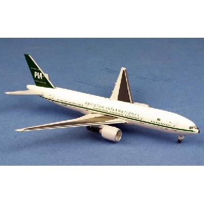 JC Wings B777-2Q8ER PIAPakistan International Airlines 1960s Retro Colors 1:400
