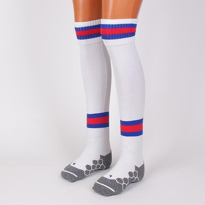 Мъжки спортни чорапи в бяло с червена и синя лента
