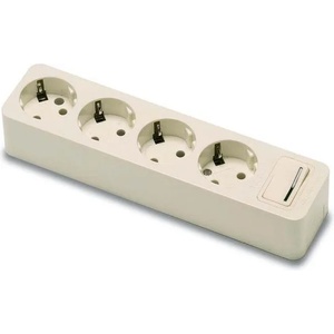 Famatel 4 Plug Switch (2528)