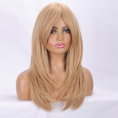 Mandľová blond parochňa Roxana s ofinou na obe strany