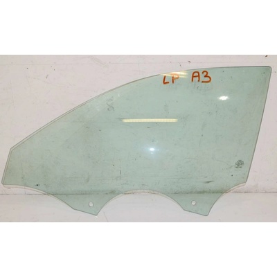 sklo do dveří levé přední AUDI A3 8V0 8V3845201A